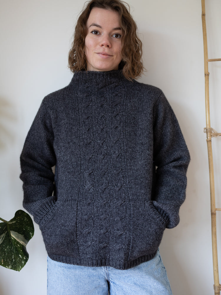 90s Laura Ashley Grey Cable Knit Jumper - L