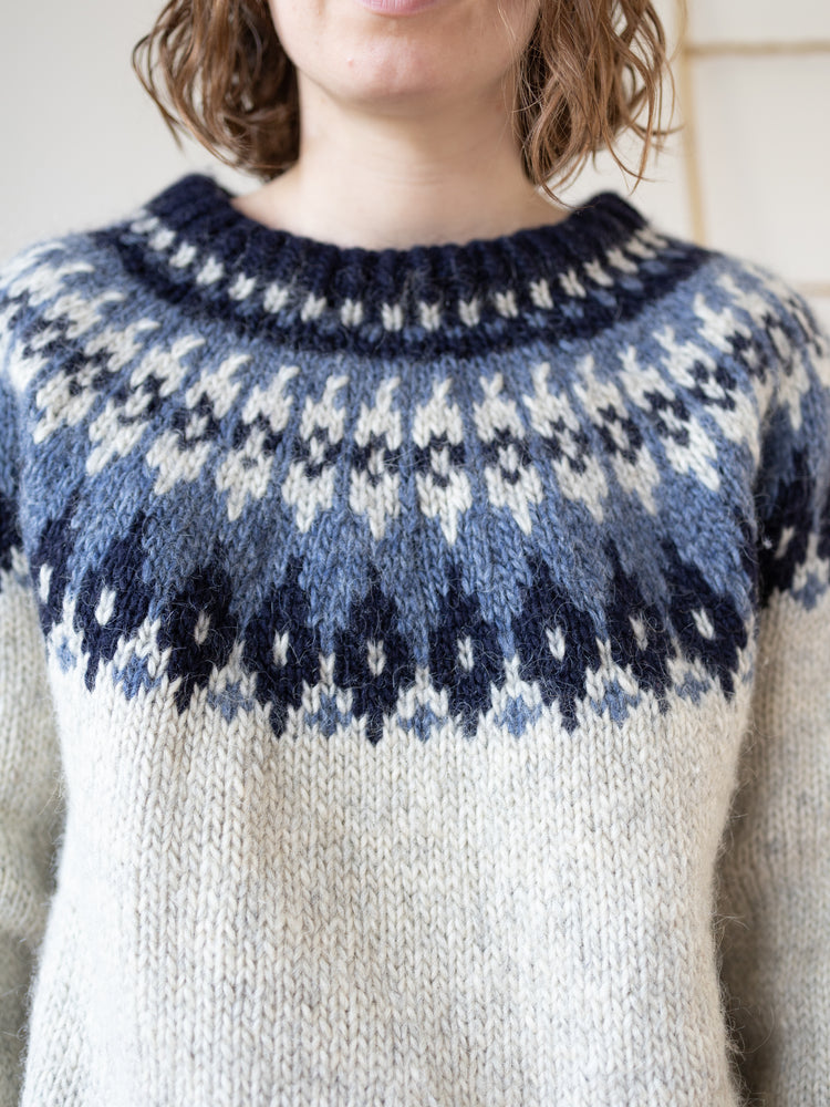 90s Blue Icelandic Style Wool Jumper - XL