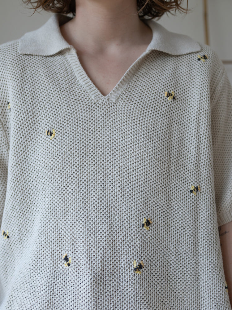 90s Bee Embroidered Knit Top - XXL